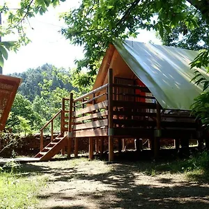 3* Camping La Châtaigneraie